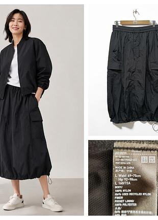 Uniqlo, нейлоновая юбка черного цвета, на затяжках по низу, размер l