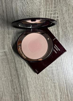 Румяна charlotte tilbury first love