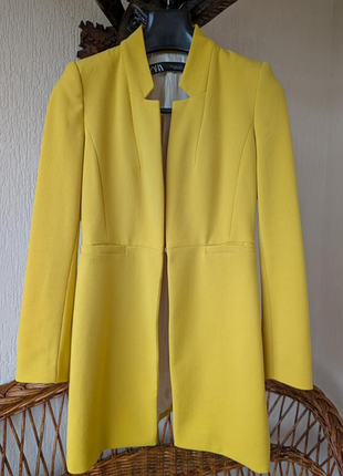 Легке пальто, тренч, блейзер zara