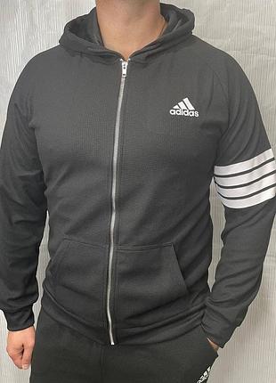 Чоловічий костюм adidas