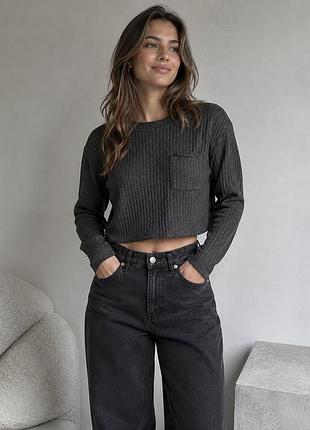 Темно-зелений трикотажний лонгслів у рубчик  від  pull&bear.