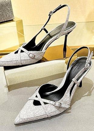 Туфли zara
