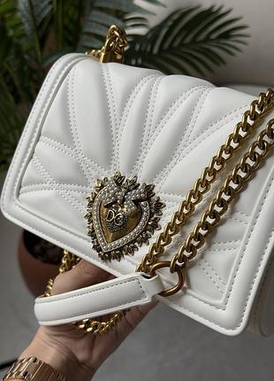 Сумка dolce medium devotion bag in gabbana quilted nappa leather white