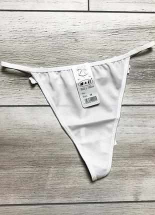 Высокие белые трусики