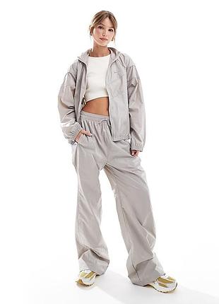 Женский спортивный костюм nike оригинал.