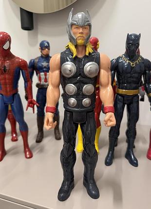 Оригінальна фігурка тор marvel hasbro titan hero 30 см