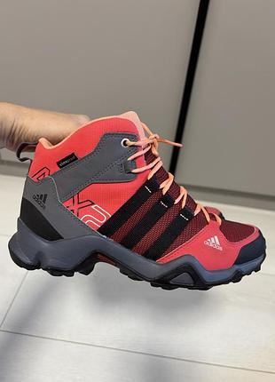 Кросівки ботинки adidas ax2 mid climaproof p.37