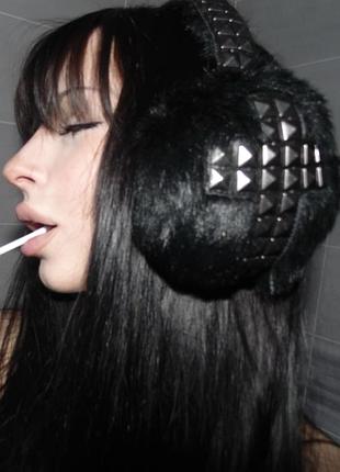 Теплі навушники зимові з хрестиками шипи піраміди minga london dollskill y2k killstar new rock