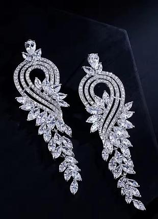 Роскошные серьги-каскады «диамантовая лоза»