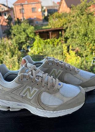 Шкіряні кросівки new balance 2002r