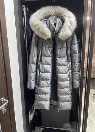 Пуховик / подовжена зимова куртка бренду dkny