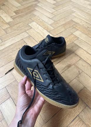 Футзалки umbro 36 розмір
