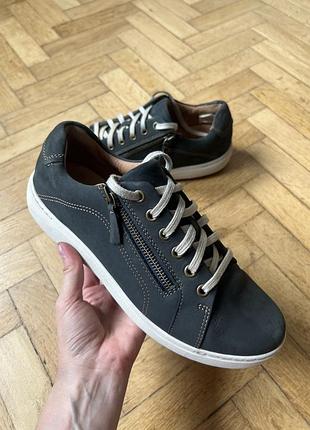 Кросівки  clarks нубук 41 розмір