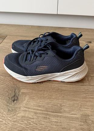 Кросівки skechers 38 розмір, устілка 24,5