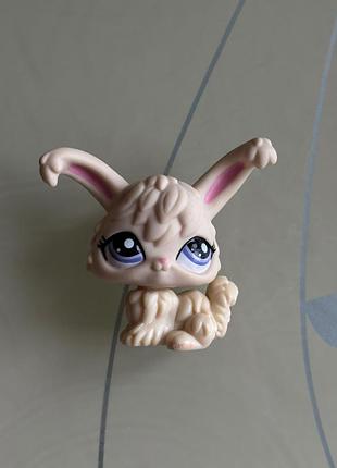 Оригинальная фигурка lps зайка / кролик hasbro и желтое утенка/птичка lps с блестками (hasbro) на выбор. 8