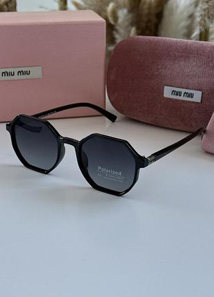 Сонцезахисні окуляри жіночі окуляри жіночі . polarized . miu miu