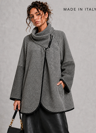 Італійське вовняне пальто букле трапеція new collection