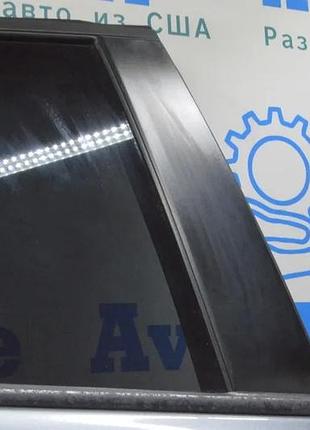 Накладка дверцята бічна задня права nissan leaf 18-24