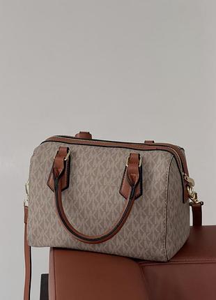 Жіноча шкіряна крос боді michael kors брендова міська сумочка через плече мишель корс ділова сумка для дівчини бежевий