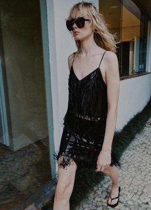Костюм розшитий бісером та пасткою zara чорний, топ та спідниця