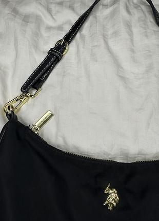 Чорна сумка u.s. polo assn. 🖤 жіноча, через плече. текстиль + екошкіра, золотиста фурнітура, блискавка, регульований ремінь. стан ідеальний
