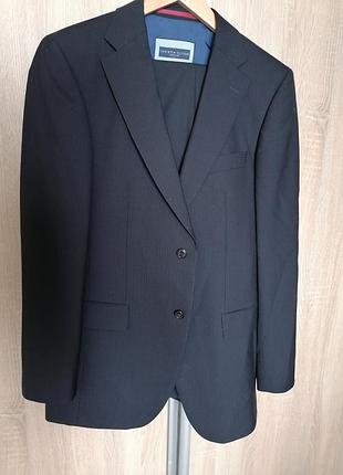 Мужской костюм от tommy hilfiger, рубашки