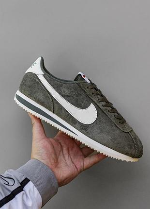 Кросівки хакі унісекс nike cortez khaki white х кортез 42
