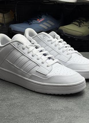 Білі кросівки adidas js2223