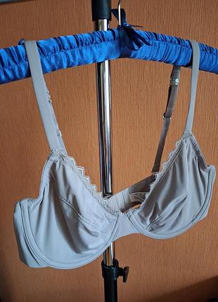Бюстгалтер esprit 85c