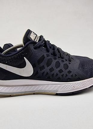 Беговые кроссовки nike air zoom pegasus 31 в расцветке black/white