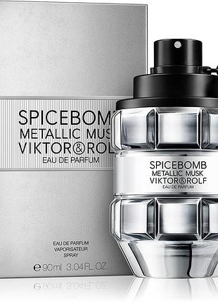 Топовий чоловічий парфюм victor & rolf