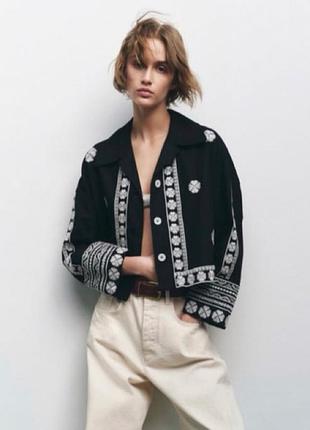Піджак з льону та  бавовни з вишивкою zara