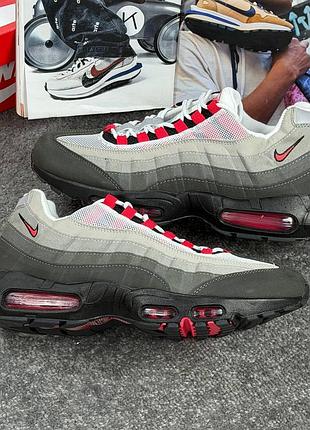 Nike air max 95 essential solar red gun smoke