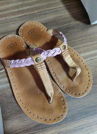 Оригінальні шкіряні в'єтнамки ugg