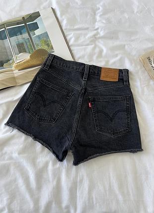Джинсові шорти на високій талії levi’s ribcage short