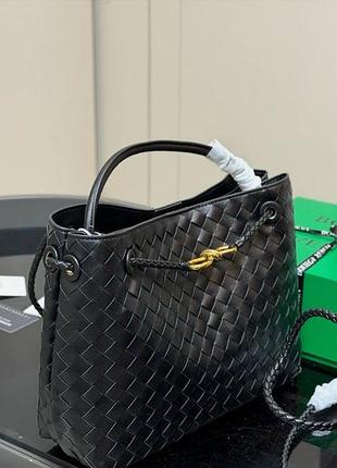 Жіноча сумка з натуральної шкіри bottega veneta andiamo bag black