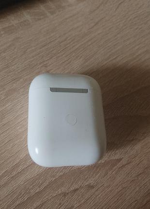 Безпровідні навушники apple air pods 2-го покоління.