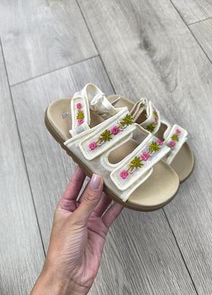 Босоножки zara