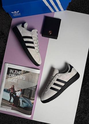 Жіночі кросівки adidas bermuda pale grey black