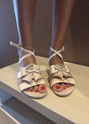 Сандали stuart weitzman оригинал