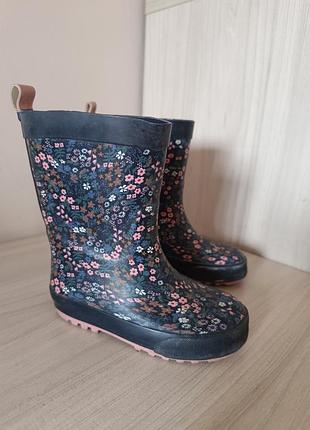 Резиновые сапоги