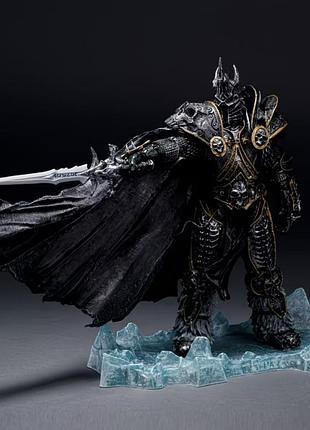 У продажі колекційна фігурка короля-ліча артаса менетіла (arthas menethil the lich king) за мотивами культової гри world of warcraft