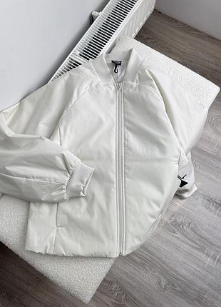 Бомбер under armour жіночий