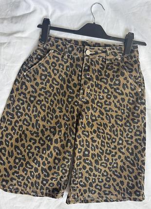Джинсові шорти бермуди leo print
