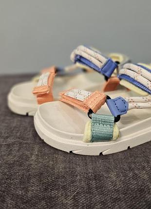 Сандалии zara