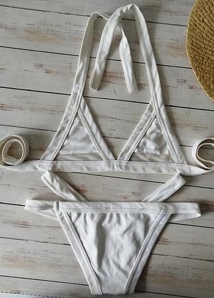Жіночий білий роздільний купальник із сіткою й бретелями (halter/strappy)
