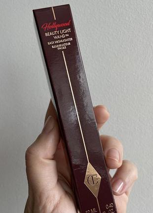 Рідкий хайлайтер charlotte tilbury beauty light wand spotlight оригінал