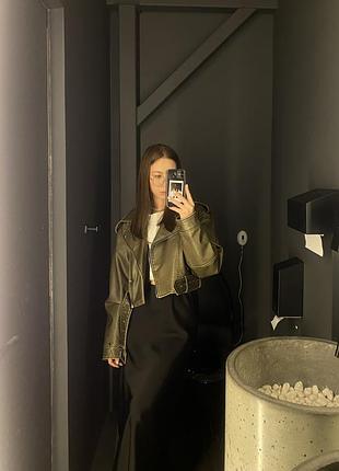 Жіноча шкіряна косуха zara оливкового кольору з ременями