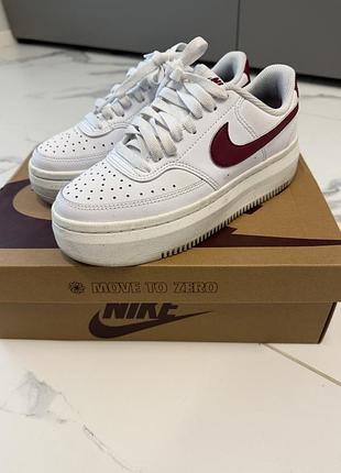 Кросівки жіночі nike білі з бордовим, р. 37