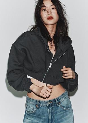 Укороченный свитшот от zara